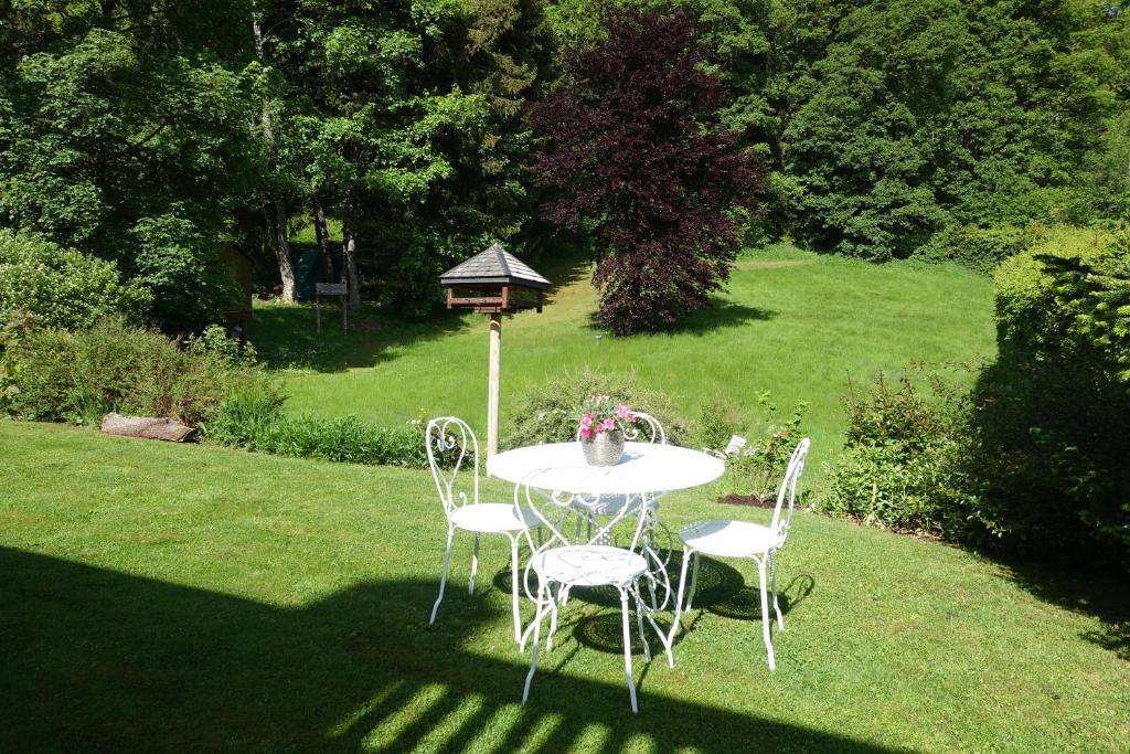 Zahrada ubytování Hollhouse - Bed & Breakfast