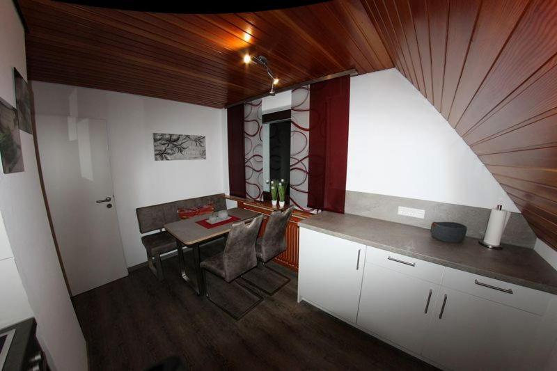 Kuchyň nebo kuchyňský kout v ubytování Haus Trude