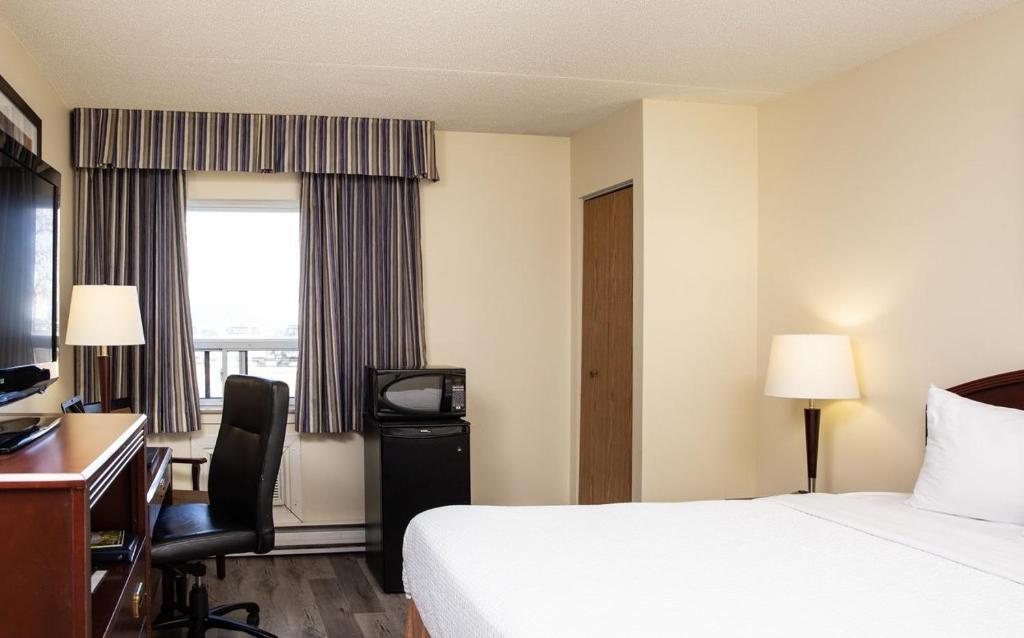 Travelodge by Wyndham Edmonton South - Resim 18