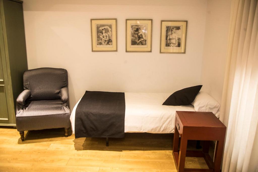 Boutique Hotel Castilla - Habitación Familiar Con Balcón