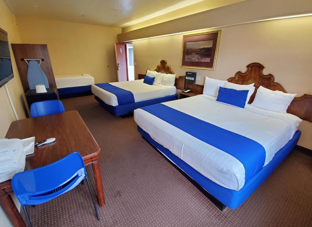 Colony Inn - North Hollywood - Hotel Near Universal Studios photo