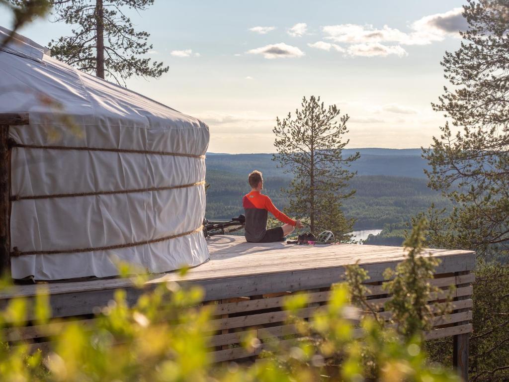 Příroda nedaleko luxury tent