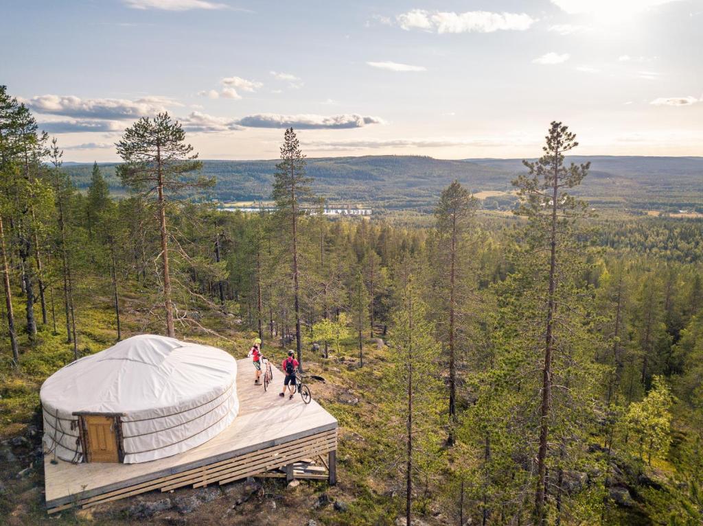 Příroda nedaleko luxury tent