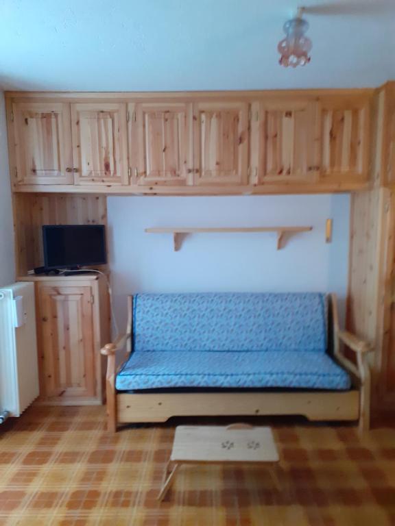 A seating area at monolocale Sabrina