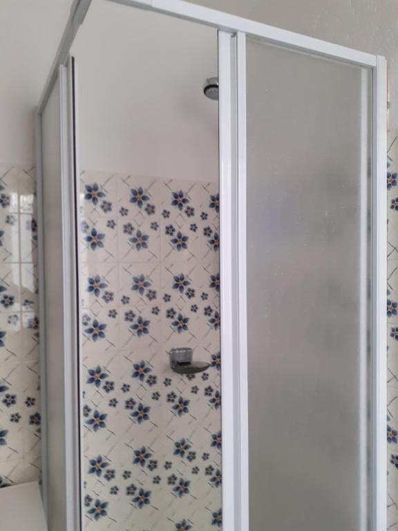 A bathroom at monolocale Sabrina