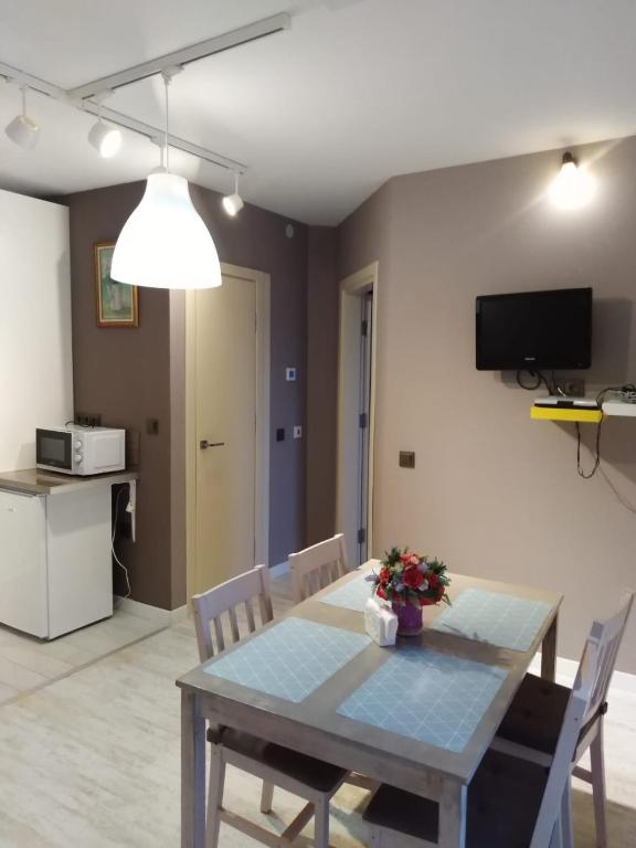 Kuchyň nebo kuchyňský kout v ubytování A-Apartment