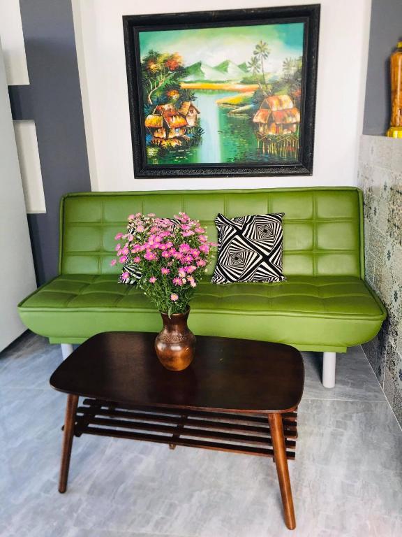 Posezení v ubytování An Bang Sea Adventure Homestay Hoi An