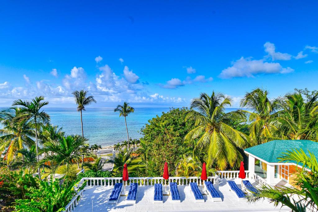 a view of the beach from the resort at Viking Hill Oceanfront Hostel & Resort in Nassau