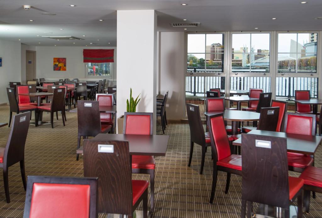 Holiday Inn Express Manchester - Salford Quays by IHG - Resim 7