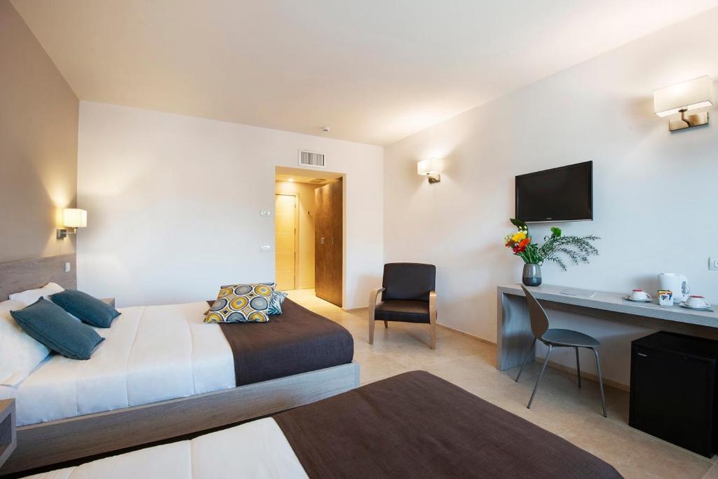 Hotel Dimorae Rooms and Suites - Apartments - Classic Triple Room