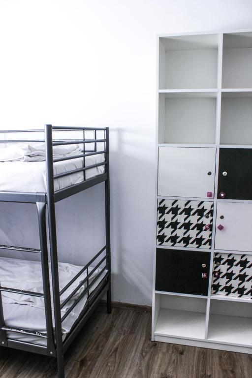 Posteľ alebo postele v izbe v ubytovaní Baba Hostel