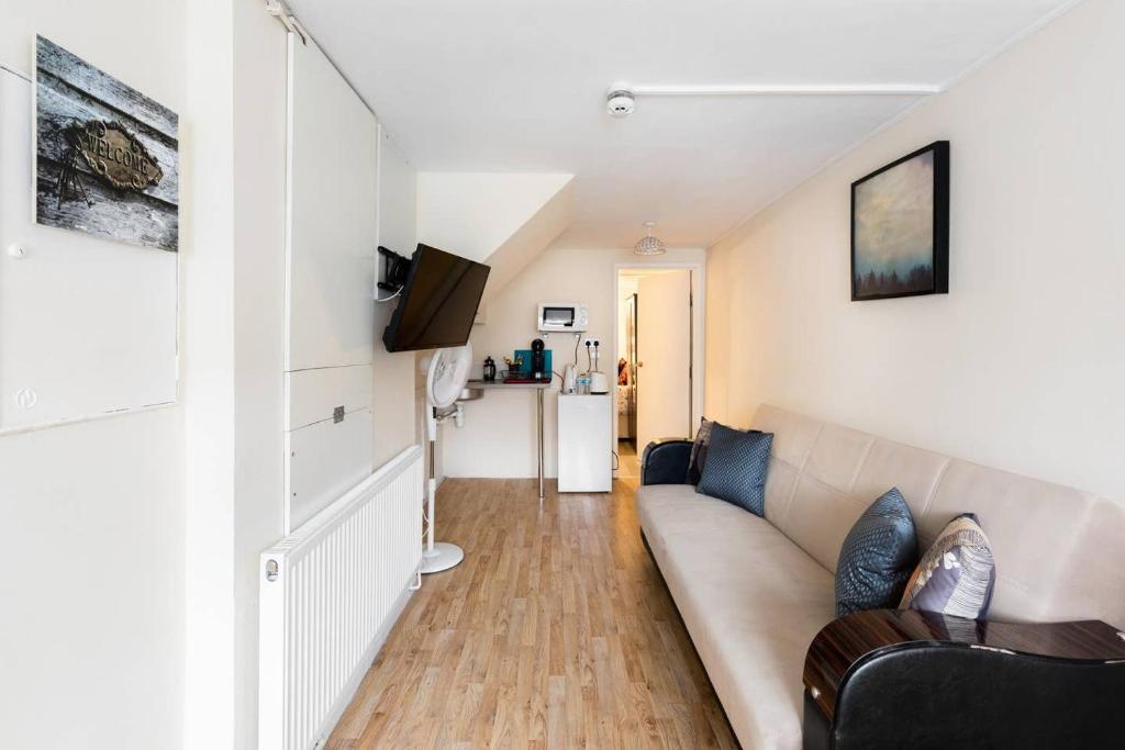 Fotografie z fotogalerie ubytování 145 Burnley Road v Londýně