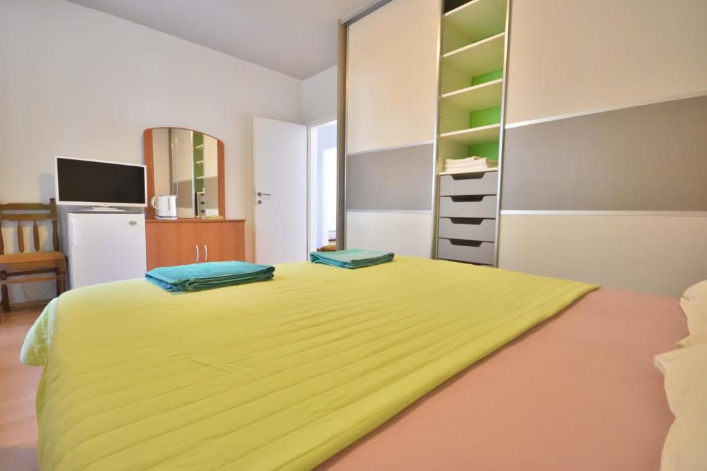 Postel nebo postele na pokoji v ubytování Room 4 Two