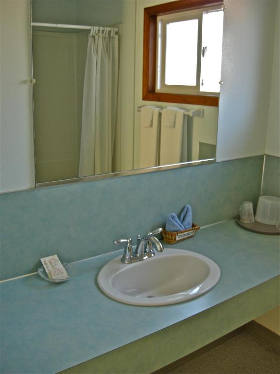 Koupelna v ubytování Azalea Lodge