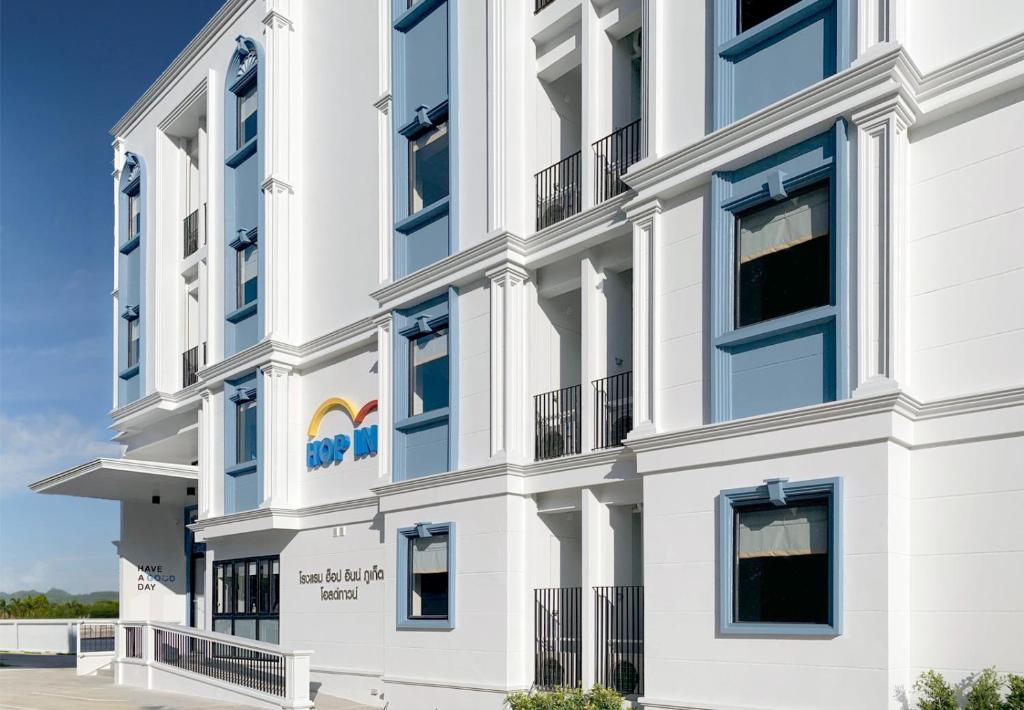 HOP INN Phuket Old Town - Resim 6