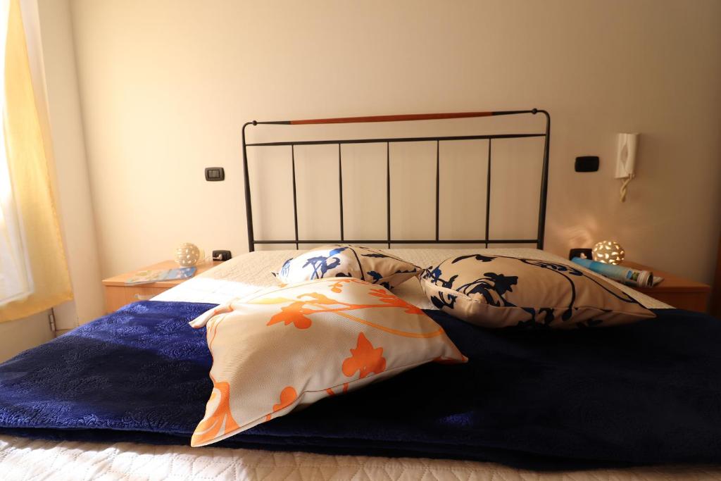 Posteľ alebo postele v izbe v ubytovaní Casa vacanze clio centro Otranto, Salento 6 posti