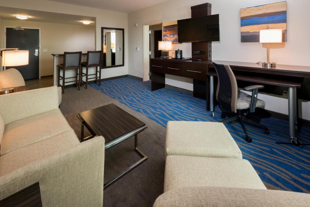 Holiday Inn Paducah Riverfront by IHG - Suite De Una Habitación Con Sofá Cama