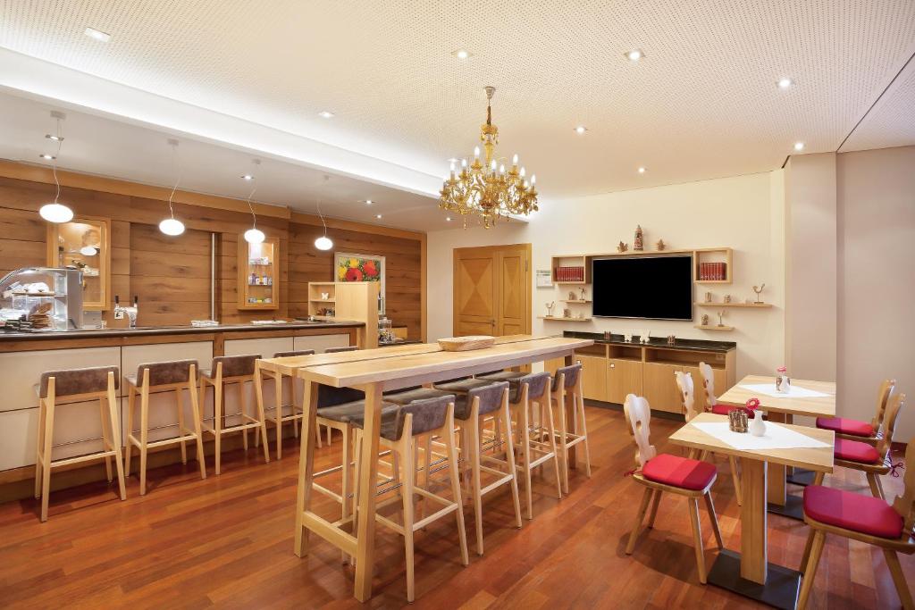 Holiday Inn Nürnberg City Centre by IHG - Resim 12