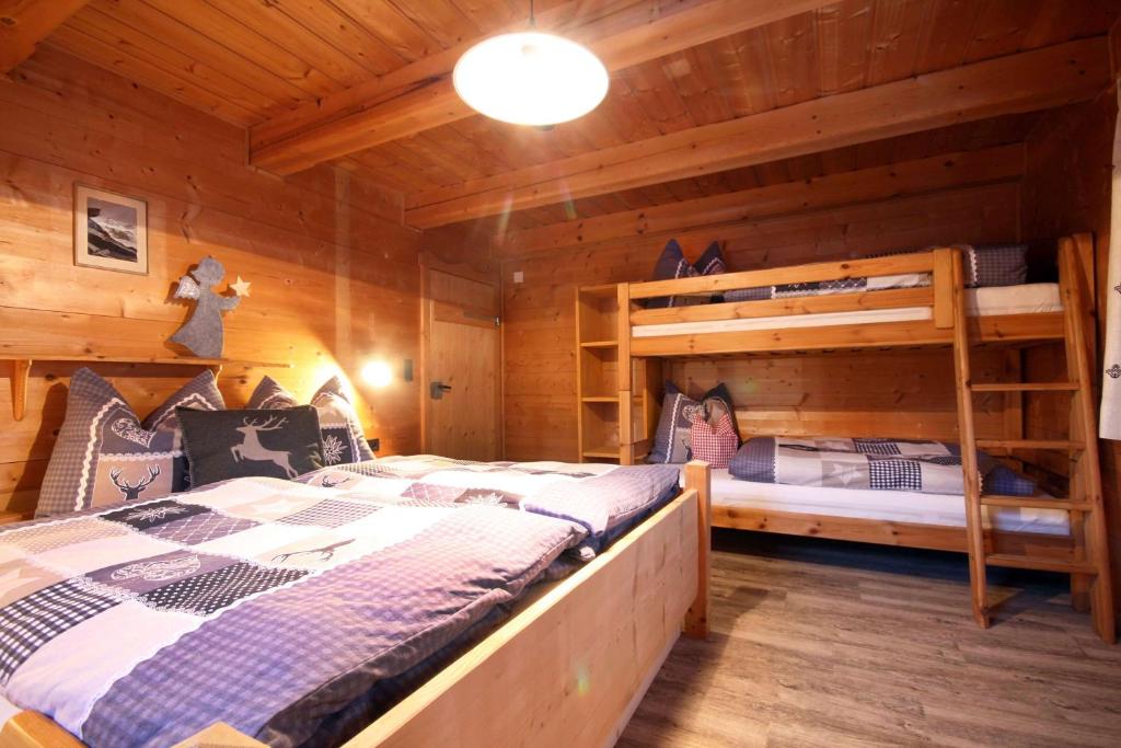 Postel nebo postele na pokoji v ubytování Almliesl BRAM-618