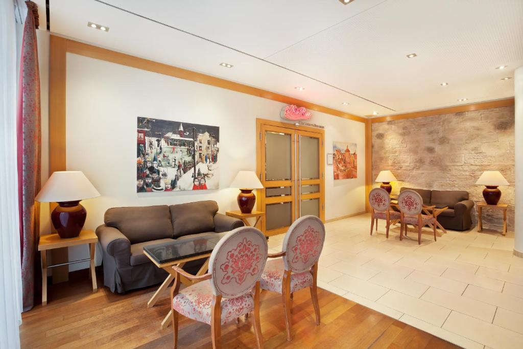 Holiday Inn Nürnberg City Centre by IHG - Resim 17