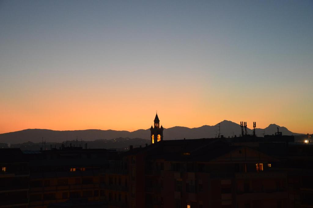 A general mountain view or a mountain view taken from Az apartmant