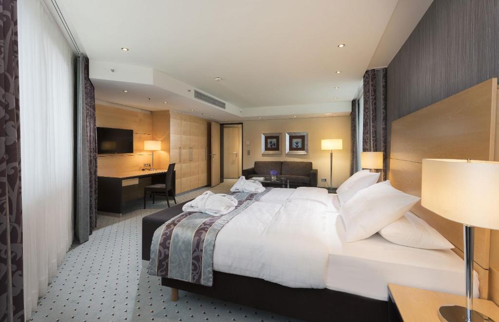 Maritim Hotel Düsseldorf - Resim 26