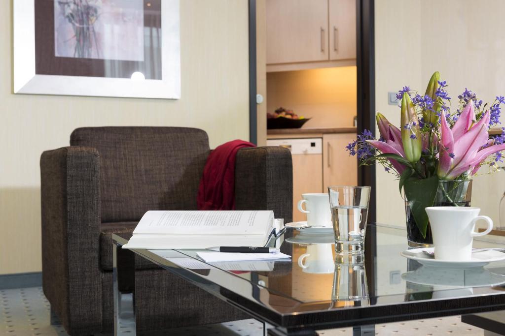 Maritim Hotel Düsseldorf - Resim 32