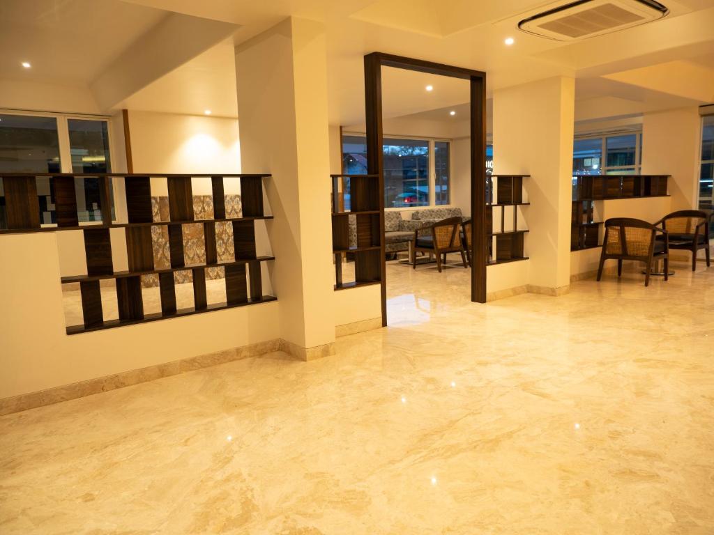 Posezení v ubytování Cosmique Clarks Inn Suites Goa