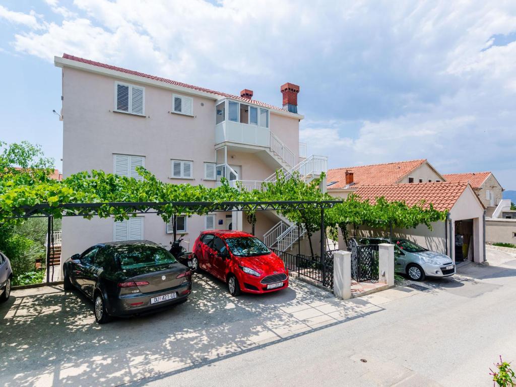 Seaview Apartment in Cavtat Dalmatia with Garden