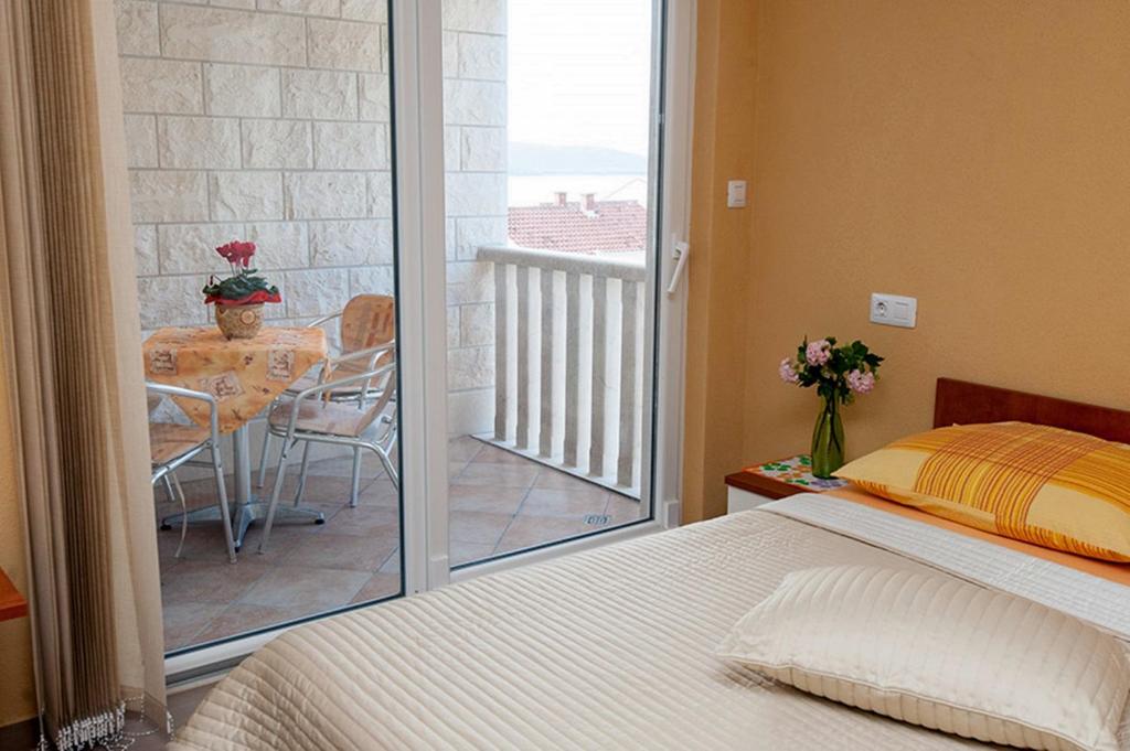 Villa Maric - Studio Apartment With Balcony And Side Sea View