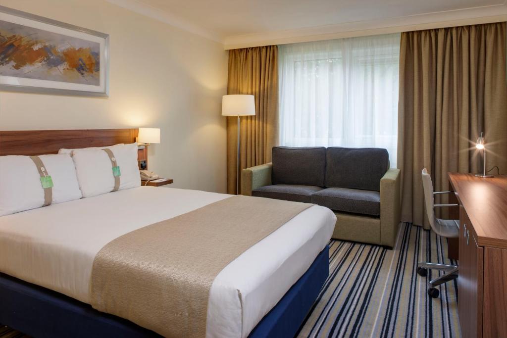 Holiday Inn Stoke on Trent M6 Jct15, an IHG Hotel - Double Room With Two Double Beds - Non-Smoking