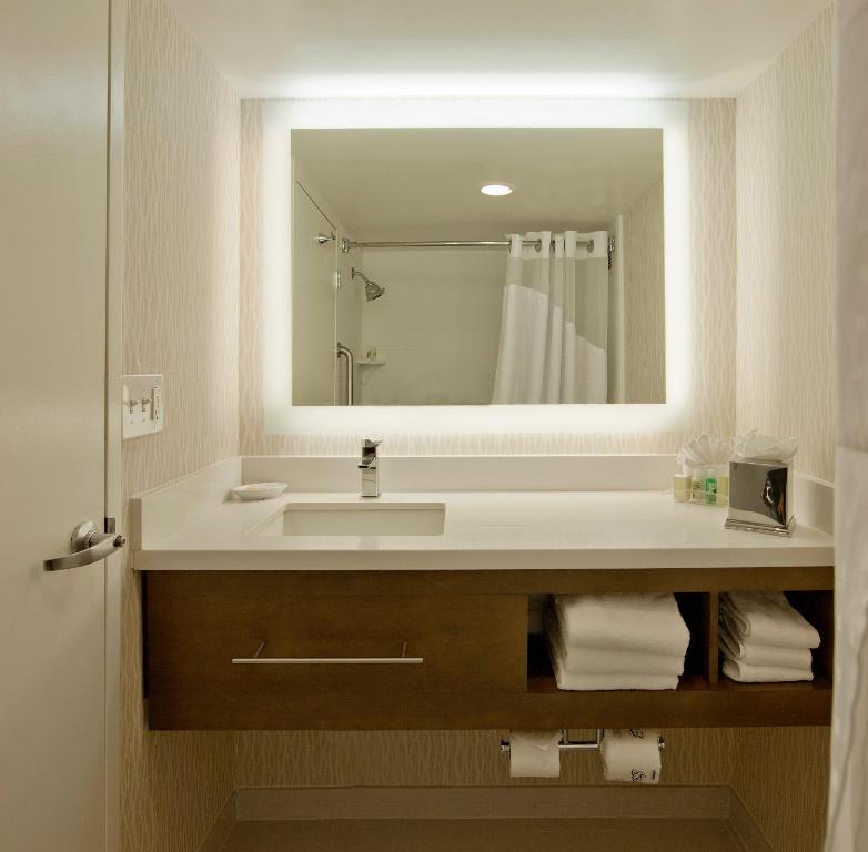 Holiday Inn Washington-Central/White House, an IHG Hotel - 