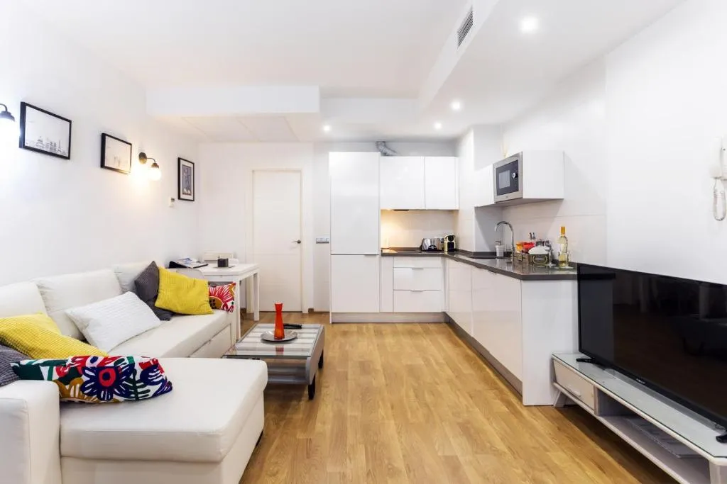 Convenient charming place with balcony and parking, Malaga, Spain