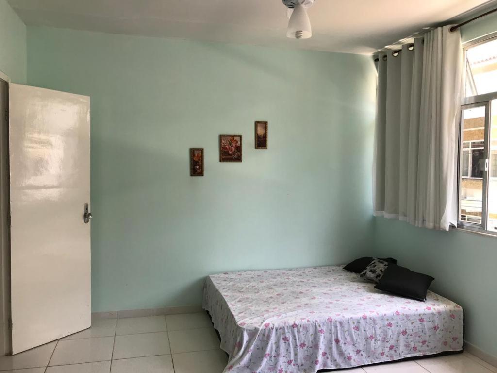  Quarto Perfeito- Condomínio em frente a Praia da Barra da Tijuca