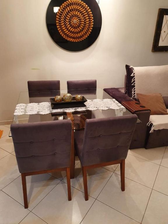  Apartamento dois quartos perto da praia em Jardim Camburi