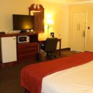 Lake View Inn & Suites - Standard Double Room