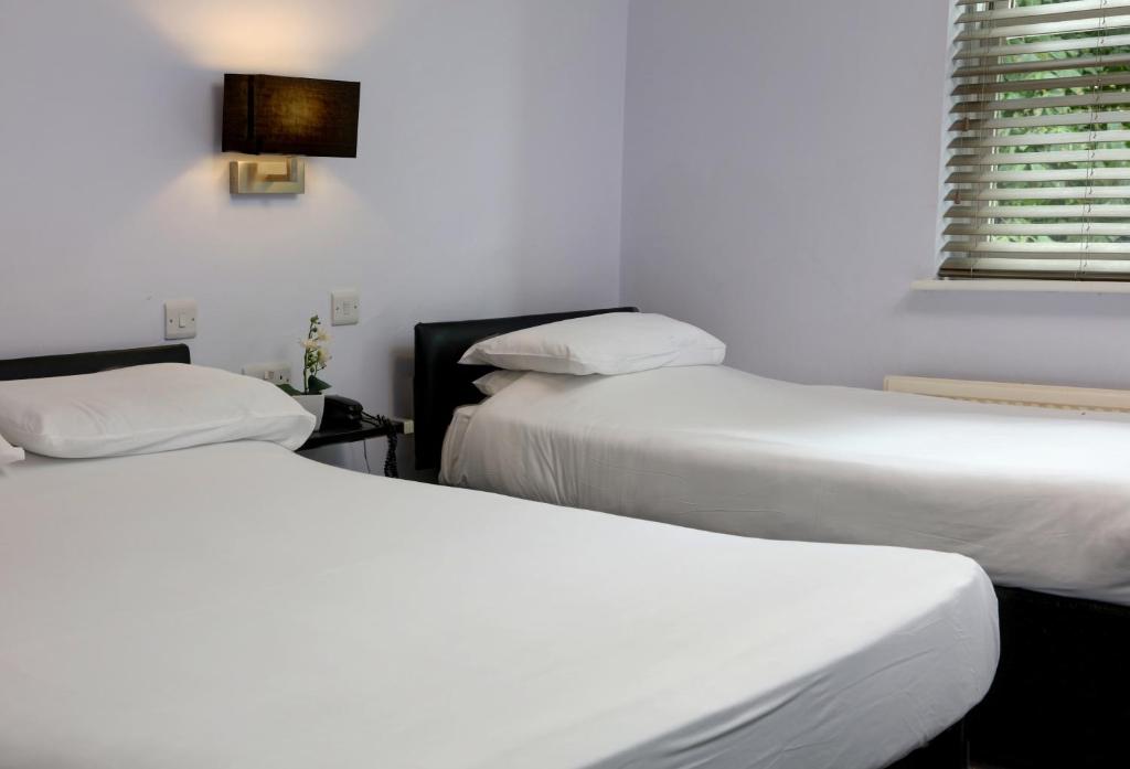 Sure Hotel by Best Western Reading - Executive Triple Room