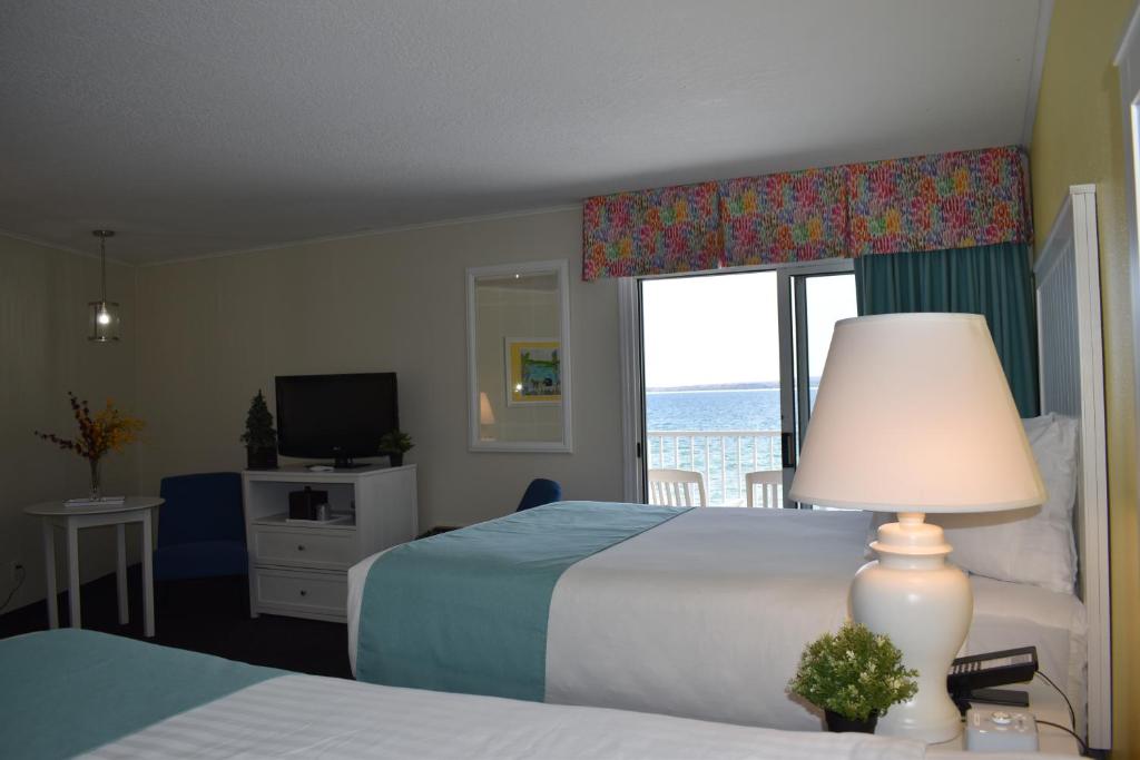 Breakers Resort - Lakeside - Junior Suite Con Sofabed