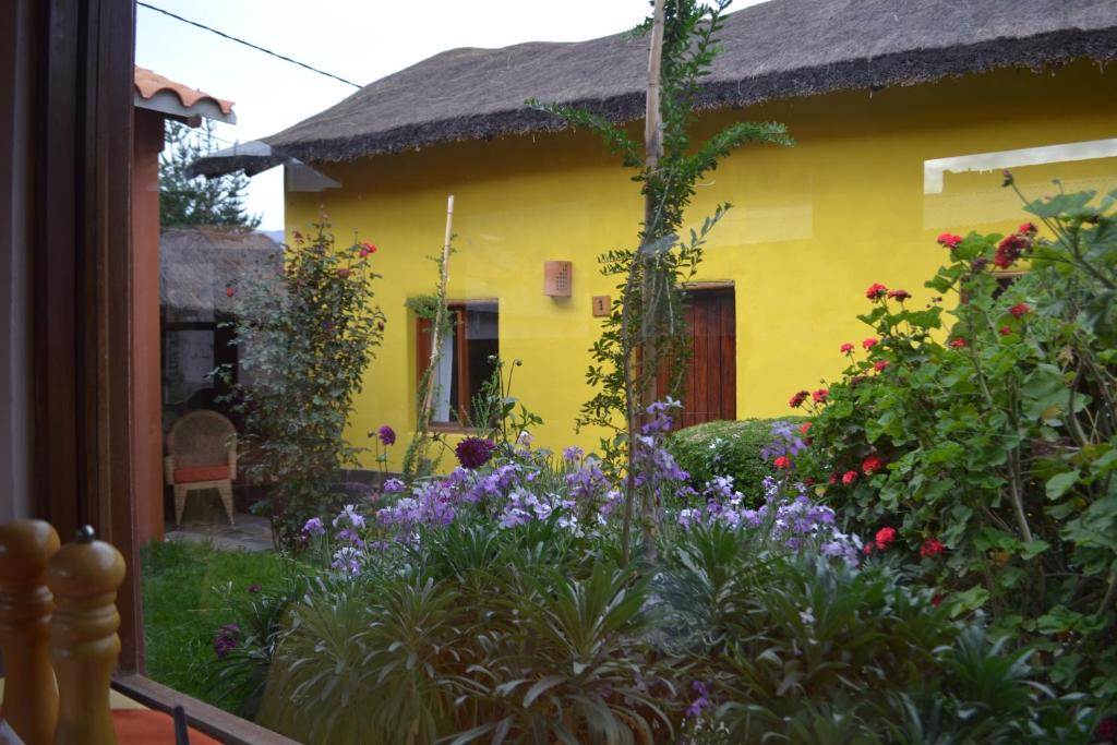 Zahrada ubytování Miskiwasi Bed & Breakfast