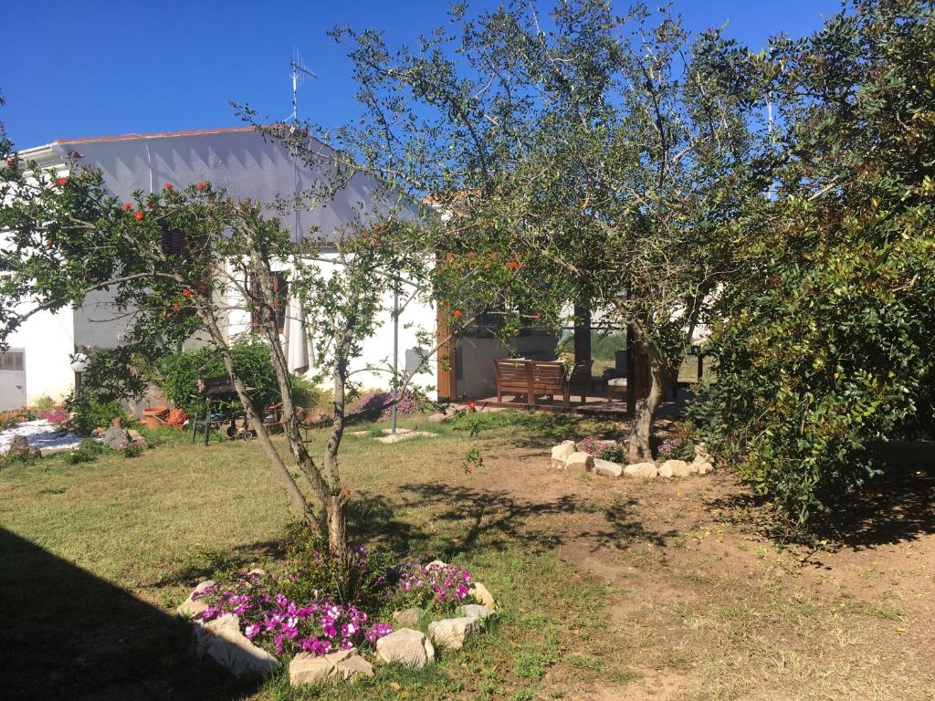Ogród w obiekcie Residence Cort'e Accas