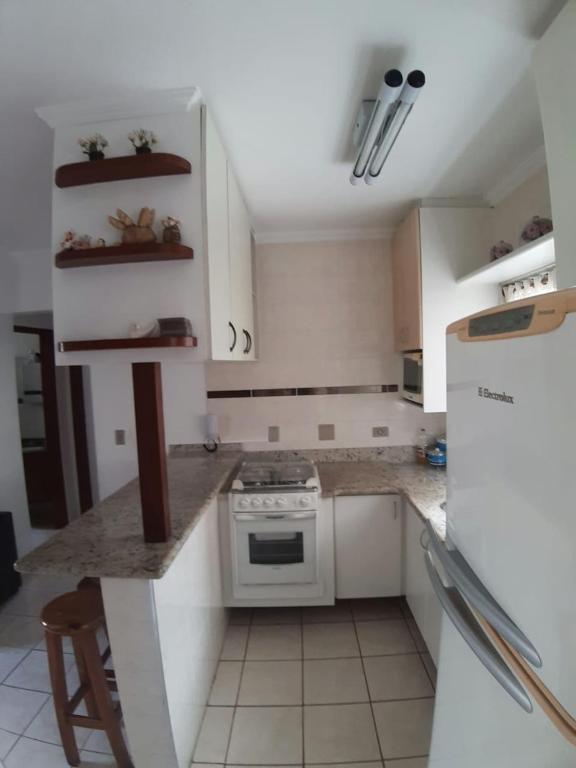  Apartamento na Enseada perto do mar