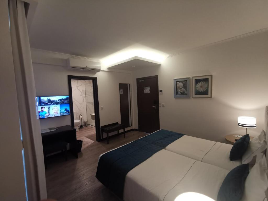 Santa Cruz Village Hotel - 6