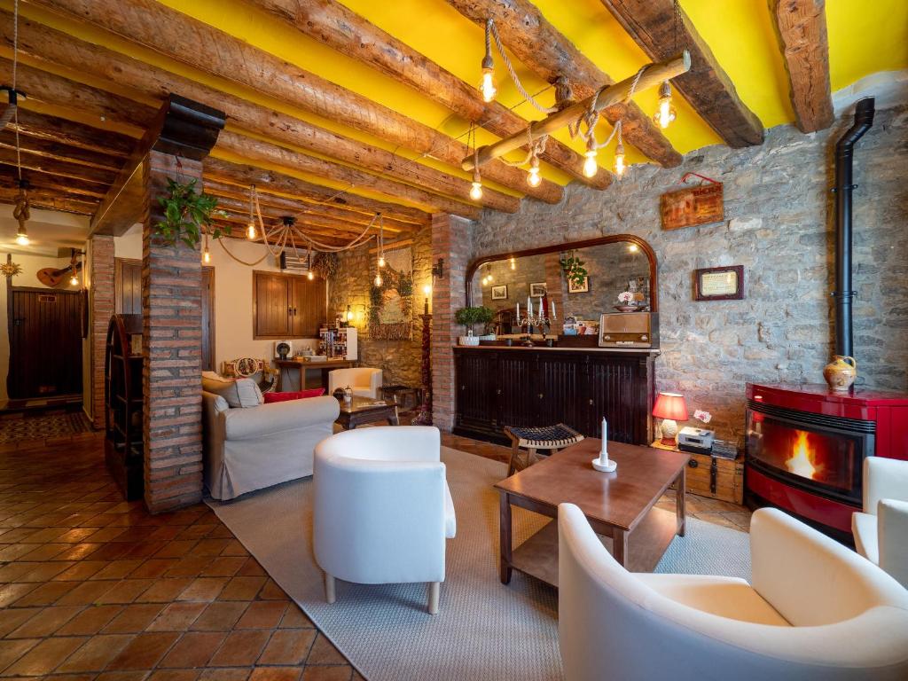 Hotel CASA RURAL CRUZ - Self check-in en Boltaña, Aragón