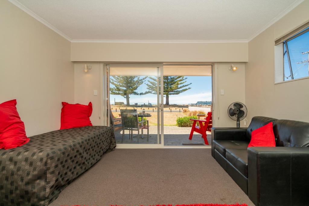 The Oceanside Motel - Resim 41