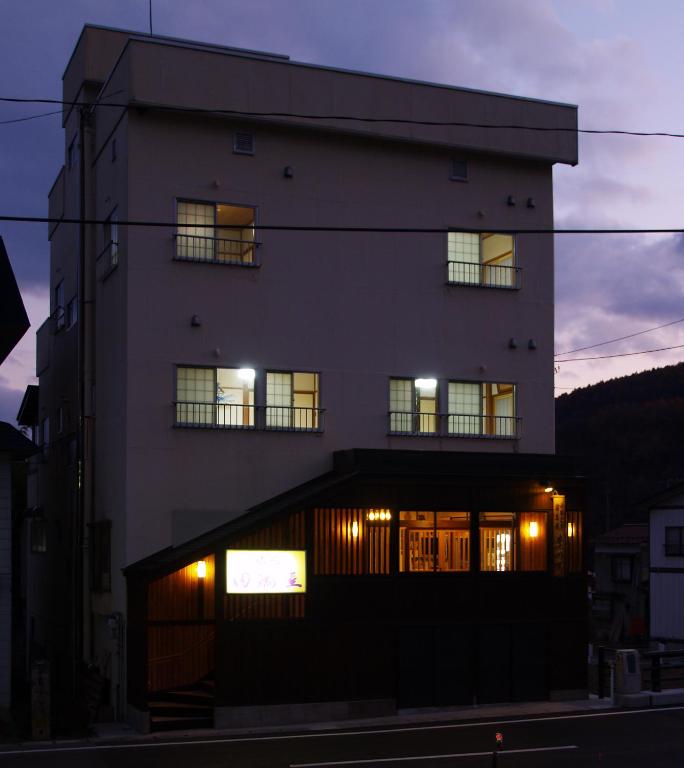 Budova, kde se ryokan nachází