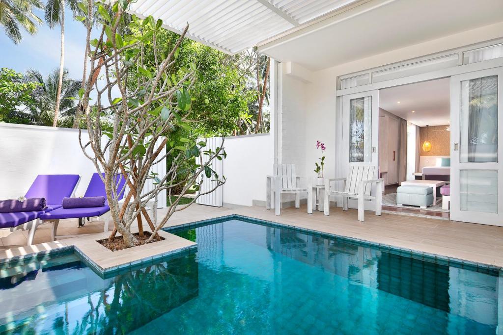 Bazén v ubytování Avani Kalutara Resort nebo v jeho okolí