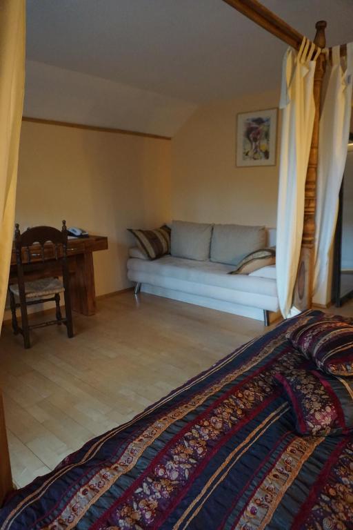 Postel nebo postele na pokoji v ubytování Gästehaus Eschment