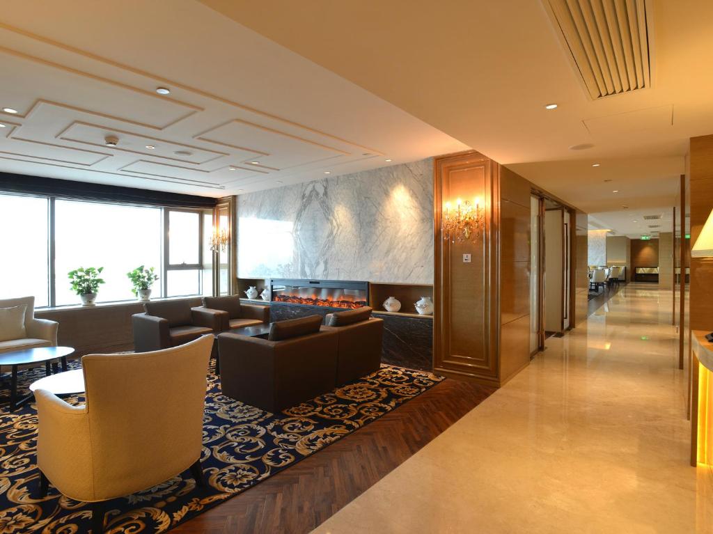 Posezení v ubytování Crowne Plaza Shanghai Noah Square by IHG