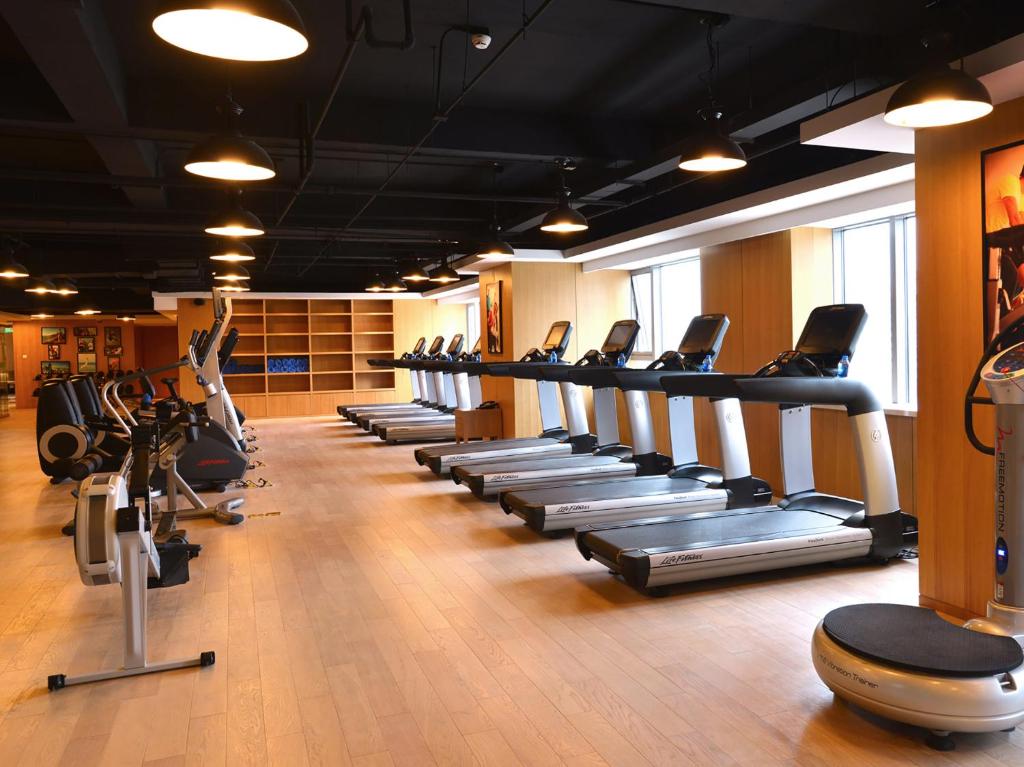 Fitness centrum a/nebo fitness zařízení v ubytování Crowne Plaza Shanghai Noah Square by IHG