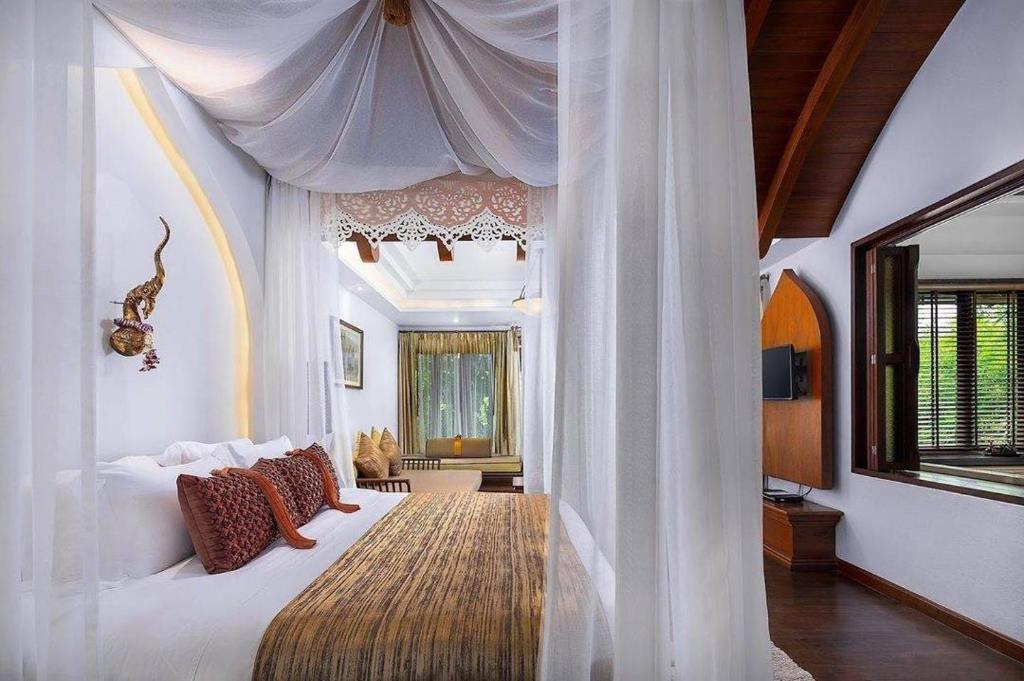 Royal Muang Samui Villas - 13